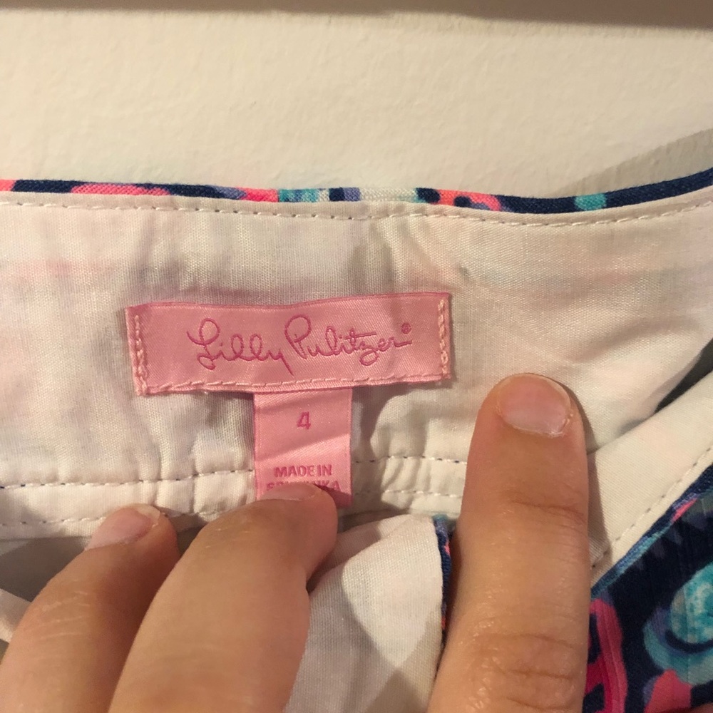 Lilly Pulitzer skort - Picture 3 of 4